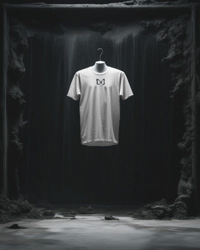 T-shirt unisex Dragomark® “Dragon Bow” – Minimal Streetwear in bianco e nero